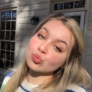 Meet your Posher, Georgia